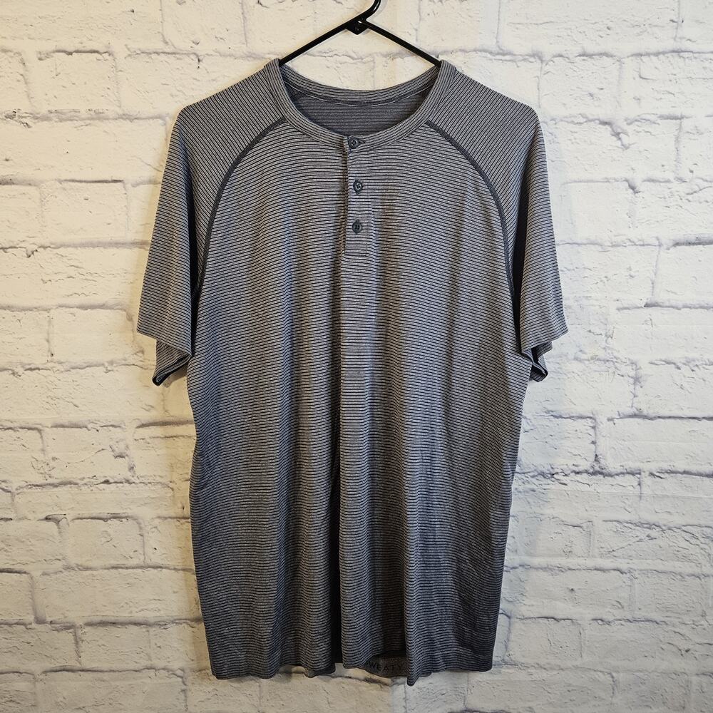 Lululemon Metal Vent Tech Henley Shirt Mens XL Blue Short Sleeve Running Top